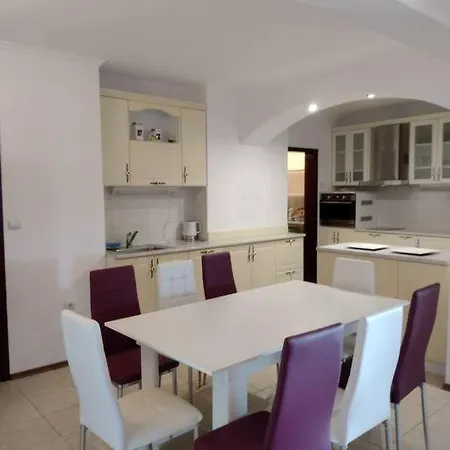 Luxury Seaview 2-bedroom Blue Elephant Apartment *