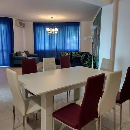 Luxury Seaview 2-bedroom Blue Elephant Apartment Balchik
